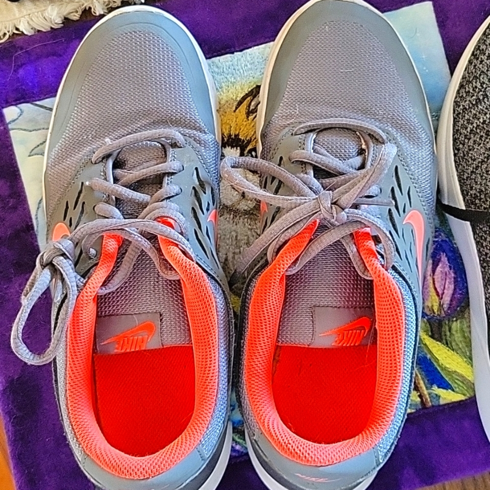 Nike shoes